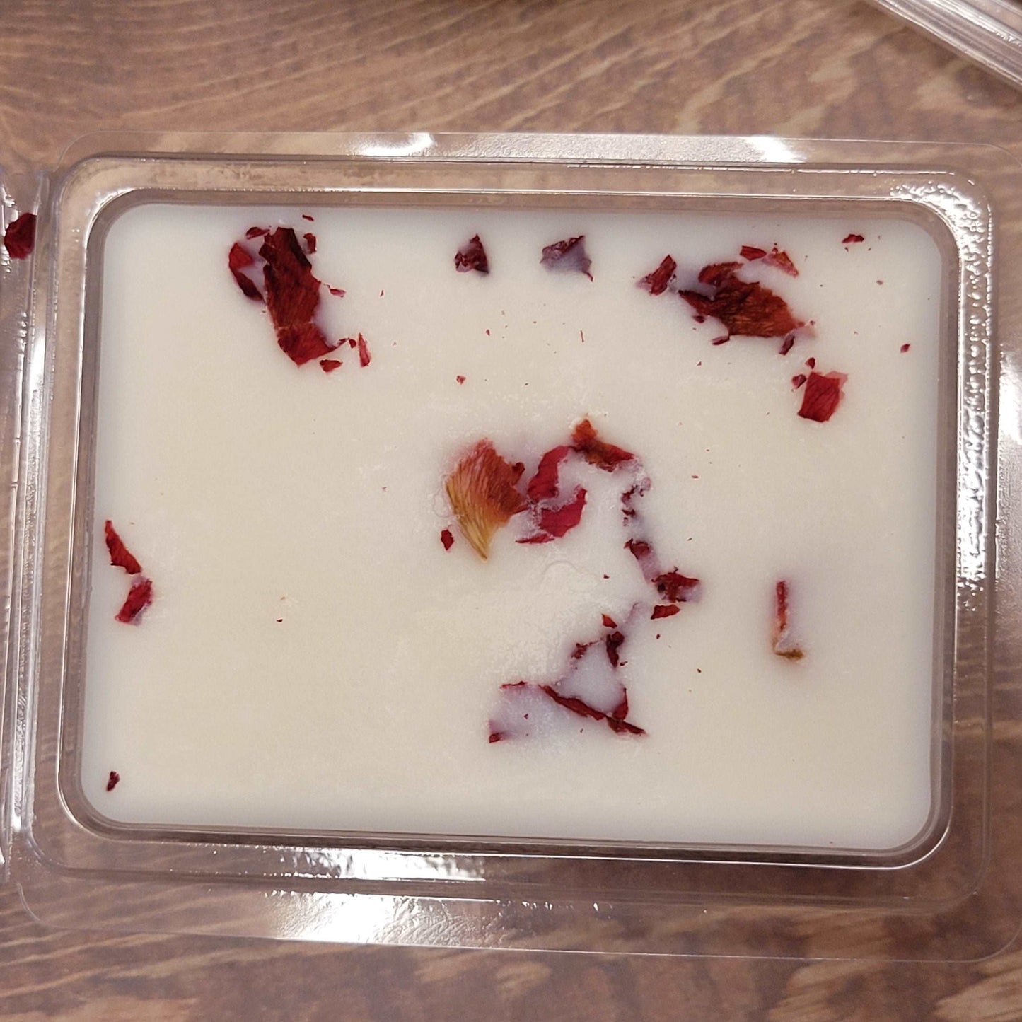 fresh cut roses soy wax melt