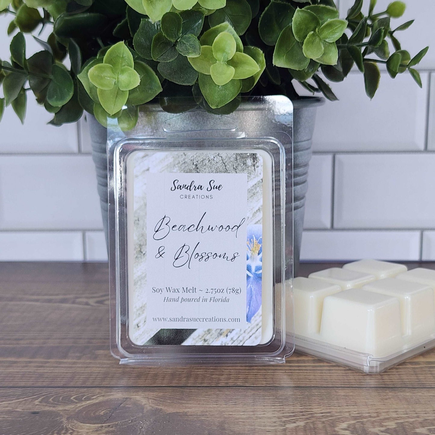 beachwood and blossom soy wax melt 